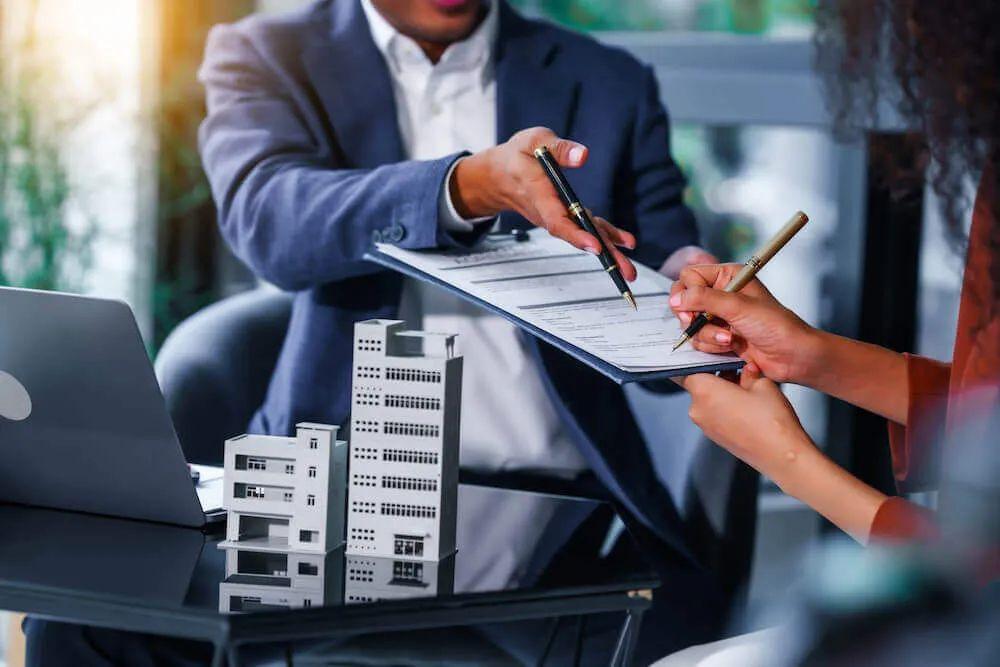 Etika dan Profesionalisme Agen Properti di Era Modern jkasgkasbk