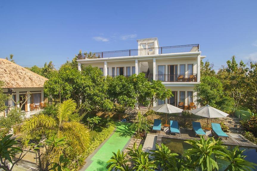 whatsapp image 2025 10 01 at 22.40.11 (1)